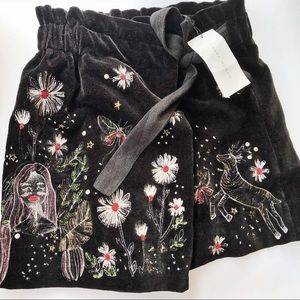 ⭐️NEW⭐️ NWT Zara black velvet skort (XS)